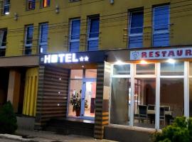 Hotel Riga, hotell i Arad