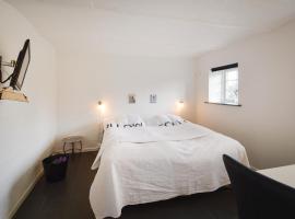 1 Bedroom Stunning Apartment In Ribe – obiekty na wynajem sezonowy w mieście Gredstedbro