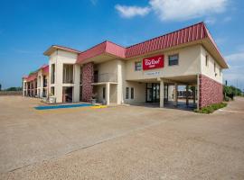 Red Roof Inn Forrest City, hotel u gradu Forest Siti