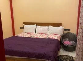 Four Seasons Homestay single room