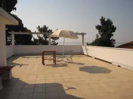 Seaview flat with unforgettable terrace