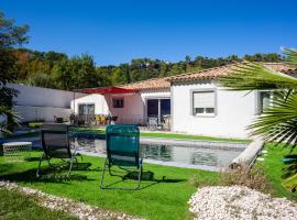 Villa au calme avec piscine, maison de vacances à Méounes-lès-Montrieux