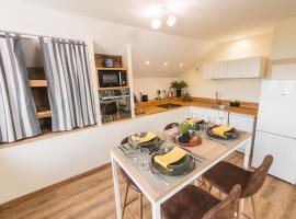 Le Milan Royal - Montmin, hotel in Montmin