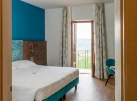 Le Torri - Castiglione Falletto, spa hotel in Castiglione Falletto