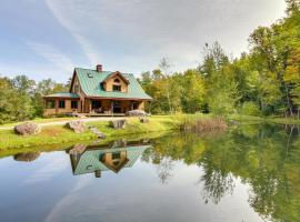 Chester Home with Views about 10 Mi to Okemo Mtn Resort!، بيت عطلات في Chester