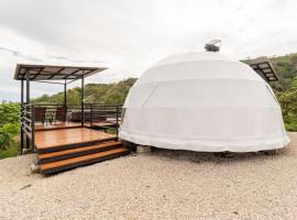 포트레로에 위치한 호텔 Glamping en Playa Potrero