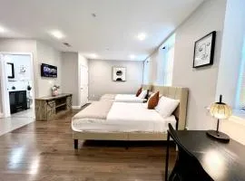 306 Deluxe King Bed suite in the center city of Philadelphia