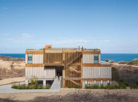 Eolia Sustainable Design Hotel, hotel em Manta