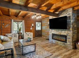 Rustic Luxury in the Pocono Mountains - Stag Lodge, chata v destinaci Pocono Lake