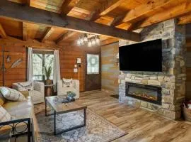 Rustic Luxury in the Pocono Mountains - Stag Lodge