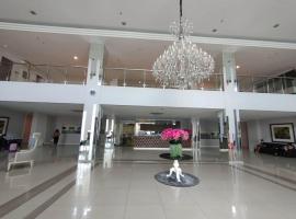 Apartemen Pakuwon Educity yale, hotell med parkeringsplass i Surabaya