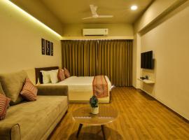 The Weekend Address, hotel near Surat Airport - STV, Surat