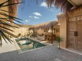 Villa Sol - Lovely Mediterranean style 3BR W/Pool.