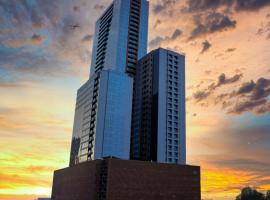 Luxe Grand Hotel Apartments, hotel cerca de Centro comercial Sahara Centre, Sharjah