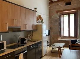 Espectacular Estudio en Antigua Casa de Correos, apartamento en Molina de Aragón