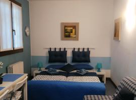 B&B- La Casa Blu- Forum di Assago, Humanitas, Milanofiori, IEO, hotell i Rozzano