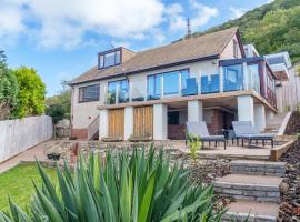 Offa's Lodge Family home quiet area with sea views, holiday home in Prestatyn