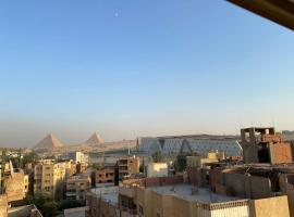 GEM & Pyramids Entire Apartment，開羅的有停車位的飯店