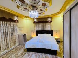 Petra Glamour Hostel, hotel a Taiyiba