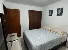 HABITACION BAÑO PRIVADO - EXCELENTE UBICACION