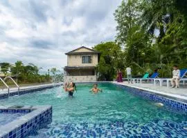 Hotel Parkside & Swimming Pool-Between Greenery and Azure ,Your Perfect Retreat