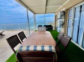 101 Camarque - 3 Bedroom Apartment In Umdloti - 180 Degree Sea Views
