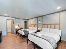 Blue Jay Lodge