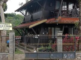 villa kayu argapuri resort ciwidey, хотел с паркинг в Pengalongan