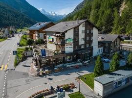 Hotel Taescherhof, hotelli kohteessa Täsch