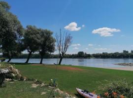 Kuća za odmor Dunavski raj, cabaña o casa de campo en Batina