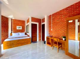 Puu Pau Hotel & Coffee Shop, hotel i Labuan Bajo