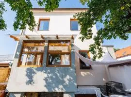 Entire house with garden near Prague