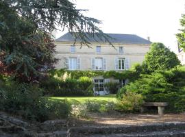 Le Chai De La Rose SPA et Séances Bien être – hotel w mieście Doué-la-Fontaine