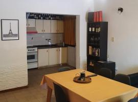 Casa Familiar para hasta 6 personas , Lujan de Cuyo , Mendoza, villa in Ciudad Lujan de Cuyo