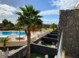 Amazing Luxury Seafront Villa near Golf & Ocean, hotel in San Miguel de Abona