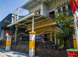 OYO 93161 Nurul Hikmah Homestay Syariah & Sport Center, hotel v destinaci Sedati