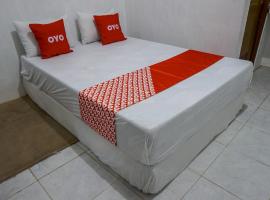 OYO 93161 Nurul Hikmah Homestay Syariah & Sport Center, hotell i Sedati