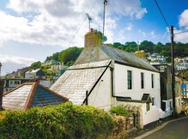 Jessamine: Restored fisherman's cottage close to Looe's harbour, hotell i Looe