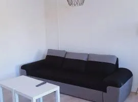 34, Toulon sympathique studio a 2 pas de l'opéra