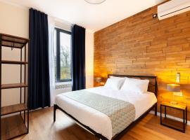 Renovated 3-bedroom House in Nature - Iskia Estate – hotel w mieście Martwili