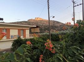 O'GERA Greek resort house in the mountains, self catering accommodation in Kókla