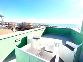 Sealovers house with sea view & big terrace, hotel Civitavecchiában