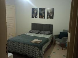 dormitório 3 solteiro luxuoso a 2 km de Alphaville, hotel in Barueri