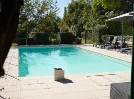 Wisteria - Piscine - Terrasse
