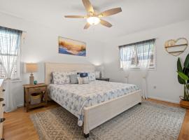 Sunshine Home and Romantic Vacation, holiday home in Sarasota
