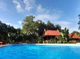 Pasak River House, хотел с паркинг в Sao Hai