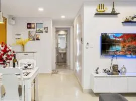 Cozy 2 Bedrooms Condo in T1 Masteri Thao Dien, Fully Furnished With Full Amenities