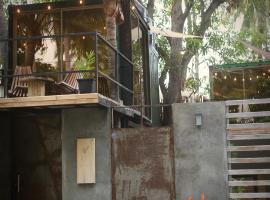 CASA V - Mizata, hotel in Santa María Mizata