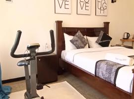 Riverside 001، فندق في نانيوكي