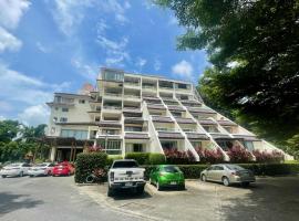 The Green Golf Apartments – hotel z parkingiem w mieście Ban Thung Thong